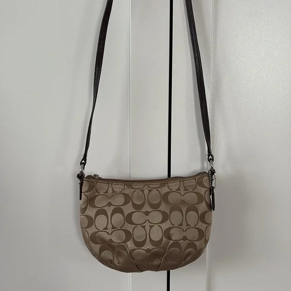 Coach crossbody - Picture 5 of 9